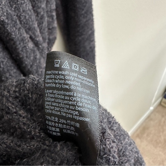 BAREFOOT DREAMS CozyChic Lite Island Wrap Grey Small Medium - Picture 8 of 13